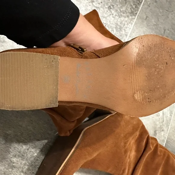 FatFace Brown Suede Knee-High Boots - Picture 8 of 8